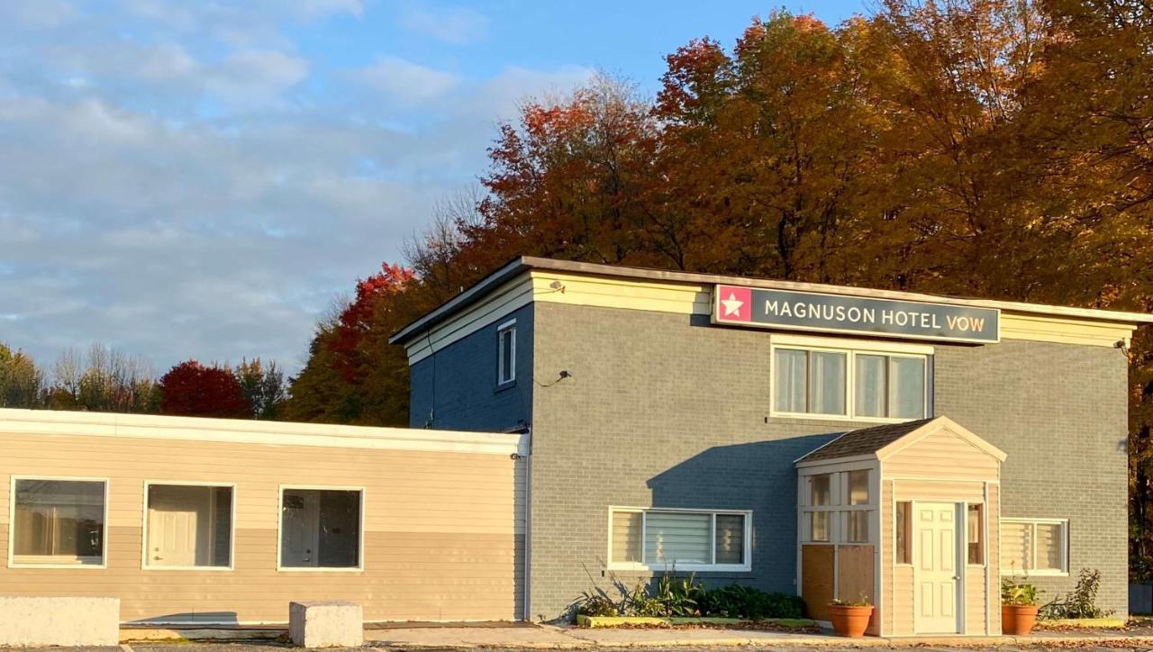 Magnuson Hotel Vow Palmerston Buitenkant foto
